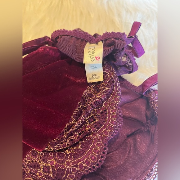 Velvet Teddy - Picture 3 of 3